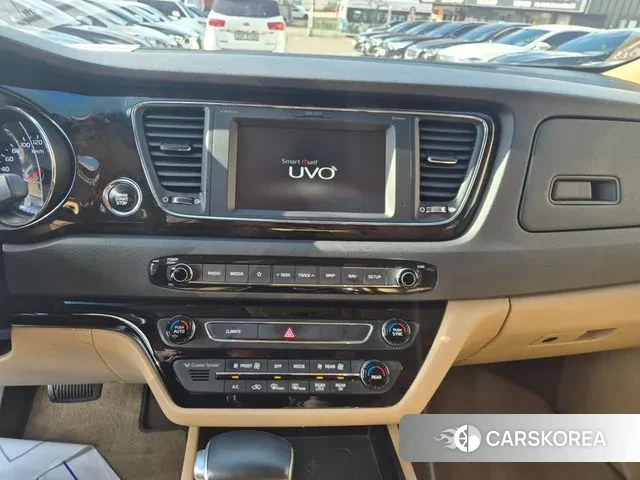 Kia The New Carnival 2019 Белый из Кореи, фото 6