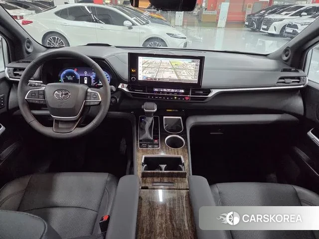 Toyota Sienna 4th Generation 2025 Серебряный из Кореи, фото 6