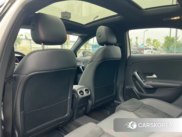 Mercedes-Benz Class A 2024 Белый из Китая, фото 6