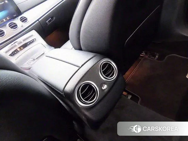 Mercedes-Benz E-Class W213 2020 Черный из Кореи, фото 6