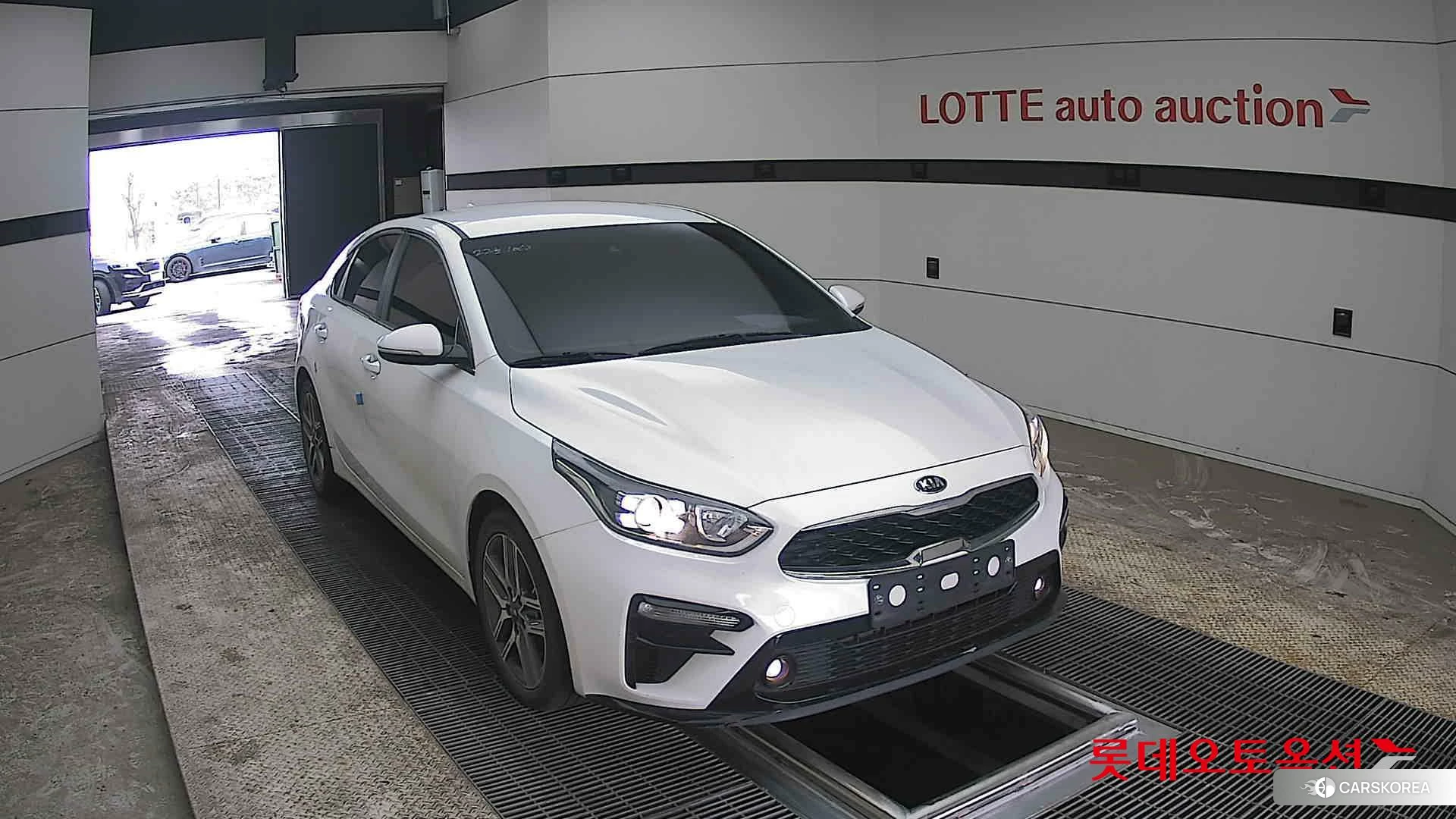 Kia K3 2019 Белый из Кореи, фото 6