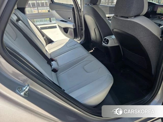 Hyundai Avante (CN7) 2020 Серебристо-серый из Кореи, фото 6