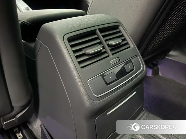Audi A4L 2021 Белый из Китая, фото 6