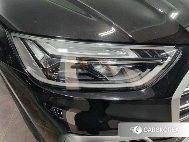 Audi Q5L 2023 Черный из Китая, фото 6
