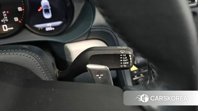 Porsche 718 Boxster 2022 Серебряный из Кореи, фото 6