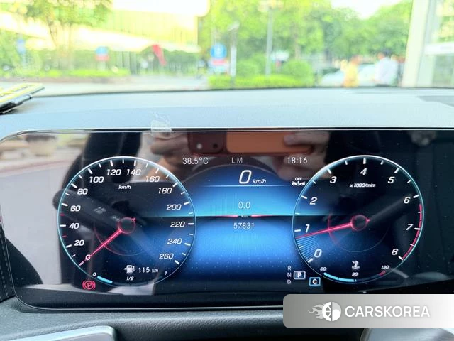 Mercedes-Benz GLB 2023 Черный из Китая, фото 6