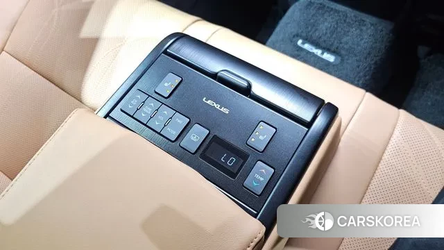 Lexus ES300h 7th generation 2023 Белый из Кореи, фото 6
