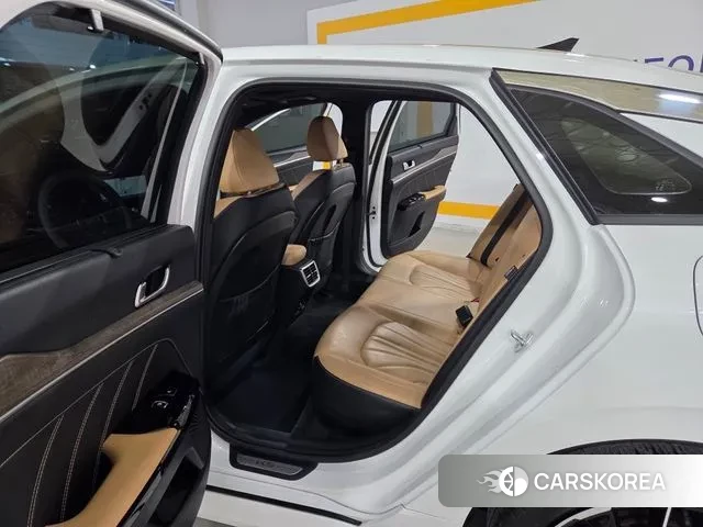 Kia K5 3rd generation 2023 Белый из Кореи, фото 6