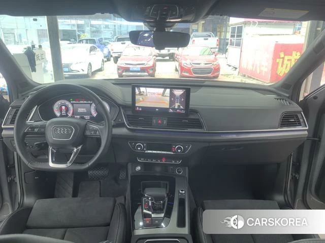 Audi Q5L Sportback 2023 Серебристо-серый из Китая, фото 6