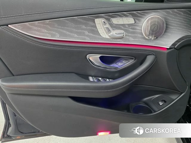 Mercedes-Benz E-Class W213 2022 Синий из Кореи, фото 6