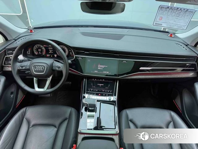 Audi Q7 2023 Черный из Китая, фото 6