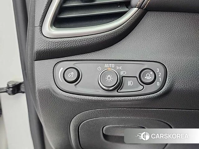 Chevrolet (GM Daewoo) The New Trax 2021 Белый из Кореи, фото 6