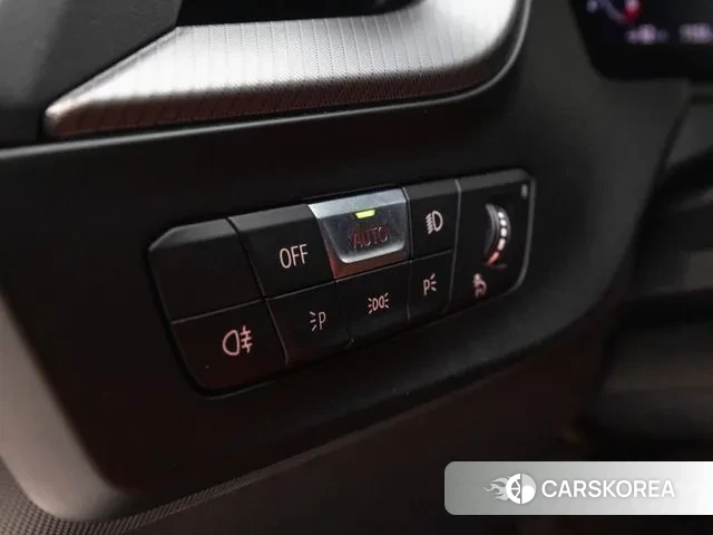 BMW 1 Series (F40) 2024 Белый из Кореи, фото 6