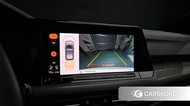 Volkswagen Golf 8th Generation 2024 Белый из Кореи, фото 6