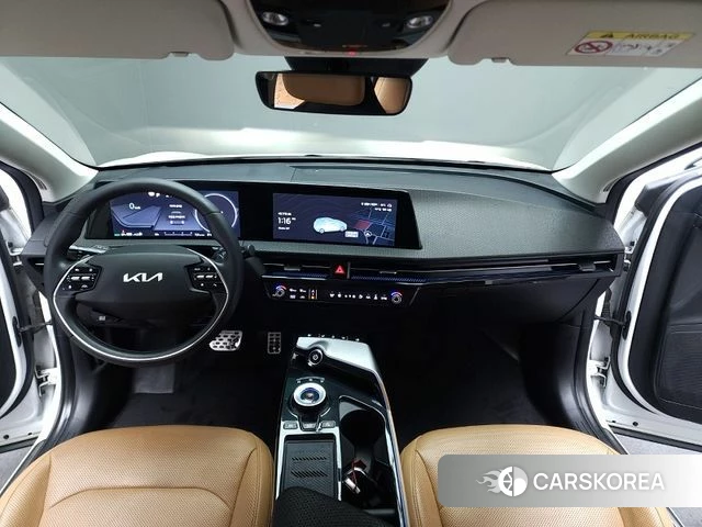 Kia EV6 2021 Жемчужный цвет из Кореи, фото 6