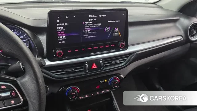 Kia The New K3 2nd generation 2021 Белый из Кореи, фото 6