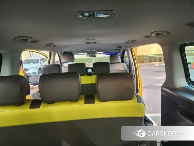 Hyundai The New Grand Starex 2019 Желтый из Кореи, фото 6