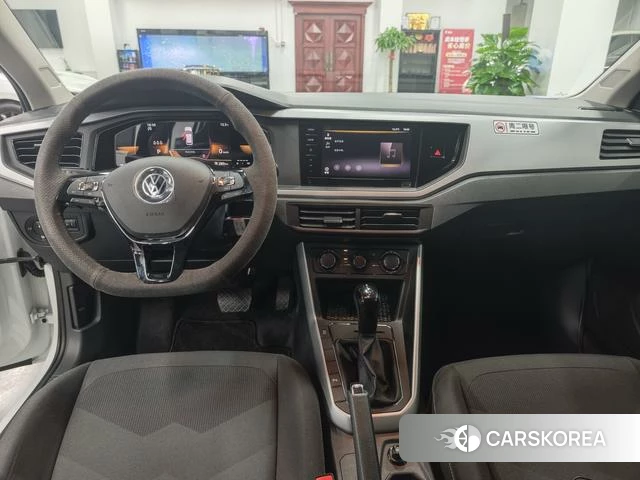 Volkswagen Polo 2024 Белый из Китая, фото 6