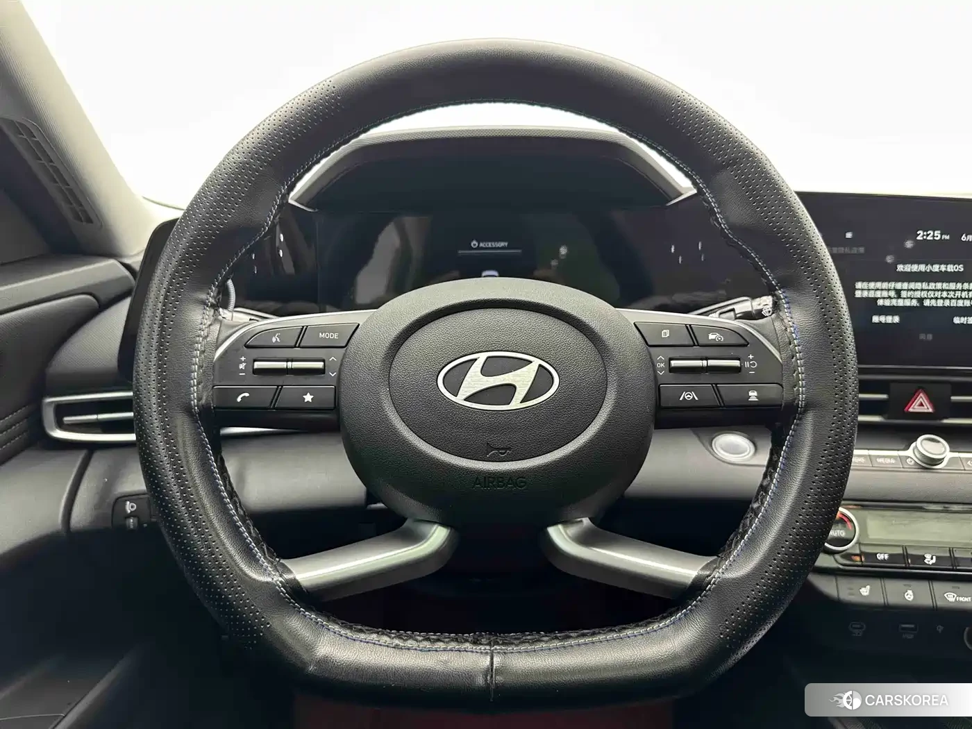 Hyundai Elantra 2023 Белый из Китая, фото 6