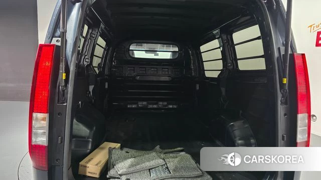 Hyundai Staria 2023 Синий из Кореи, фото 6