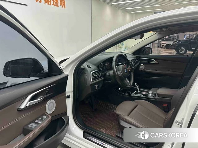 BMW 1 series 2021 Белый из Китая, фото 6