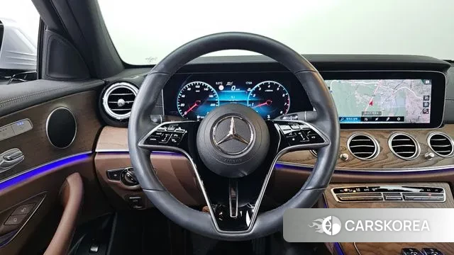 Mercedes-Benz E-Class W213 2022 Серебристо-серый из Кореи, фото 6