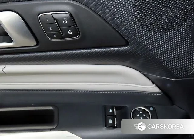 Ford Mustang 7th Generation 2024 Синий из Кореи, фото 6