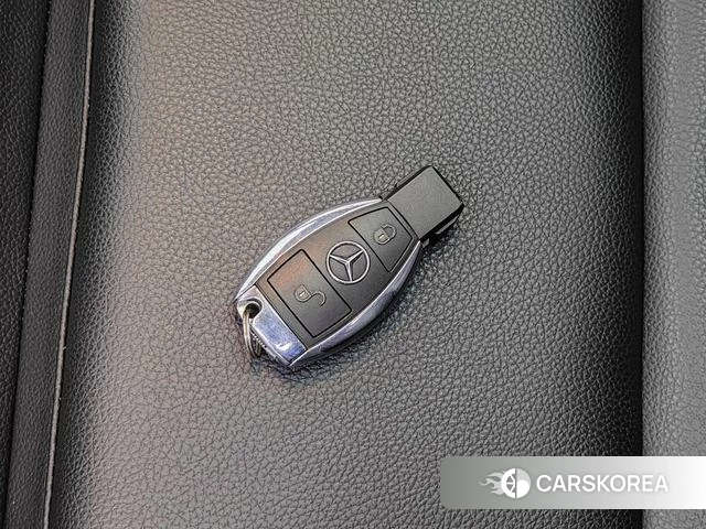 Mercedes-Benz Class B 2018 Красный из Китая, фото 6