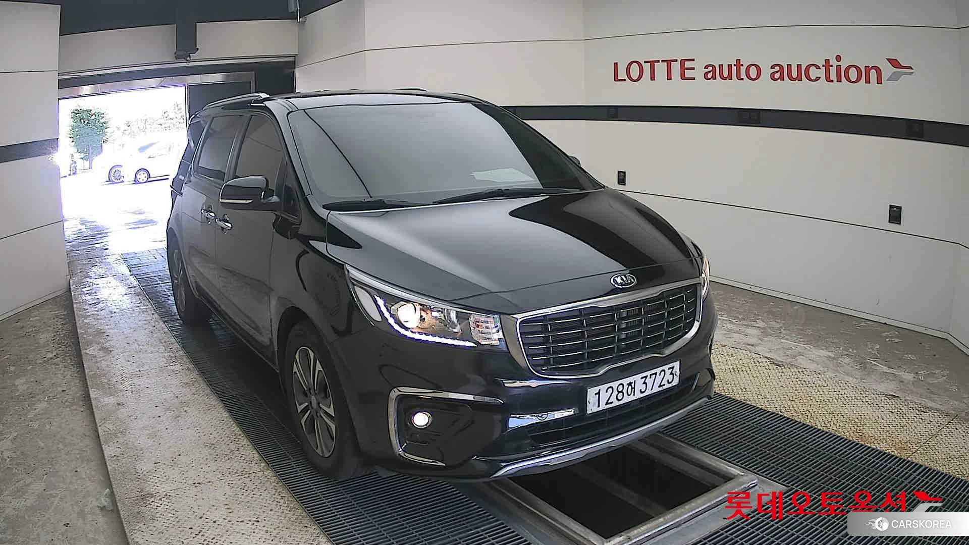 Kia Carnival 2020 Aurora Black Pearl из Кореи, фото 6