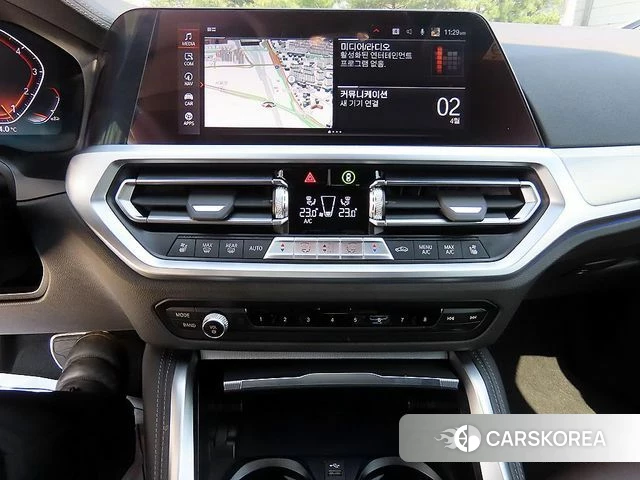 BMW 4 Series (G22) 2023 Черный из Кореи, фото 6