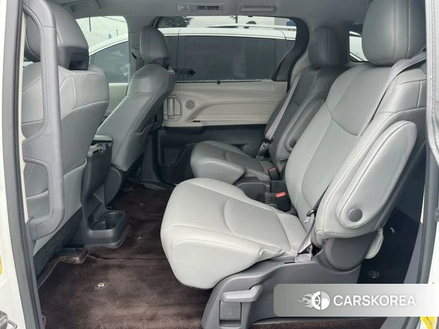 Toyota Sienna 2022 Белый из Китая, фото 6