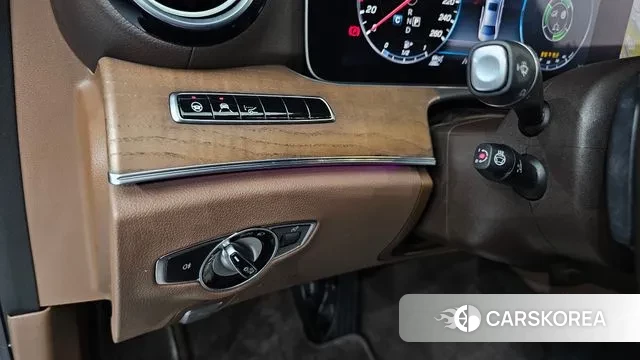 Mercedes-Benz E-Class W213 2019 Серый из Кореи, фото 6