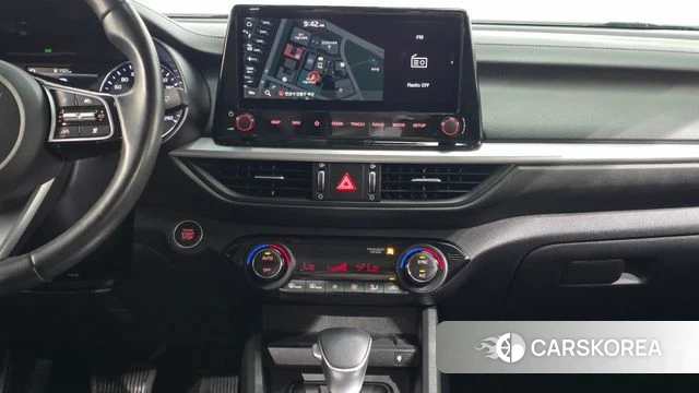 Kia The New K3 2nd generation 2022 Белый из Кореи, фото 6