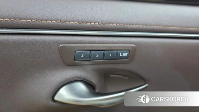 Lexus ES300h 7th generation 2021 Белый из Кореи, фото 6