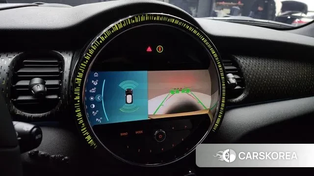 Mini Cooper Electric 2023 Белый из Кореи, фото 6