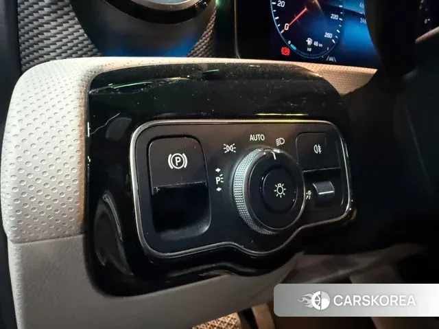 Mercedes-Benz A-Class W177 2022 Белый из Кореи, фото 6