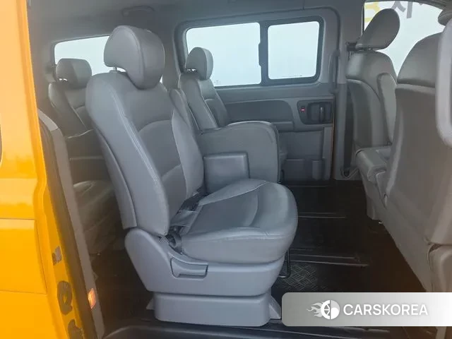 Hyundai The New Grand Starex 2019 Желтый из Кореи, фото 6