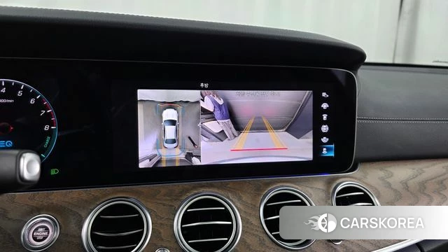 Mercedes-Benz E-Class W213 2021 Серебряный из Кореи, фото 6