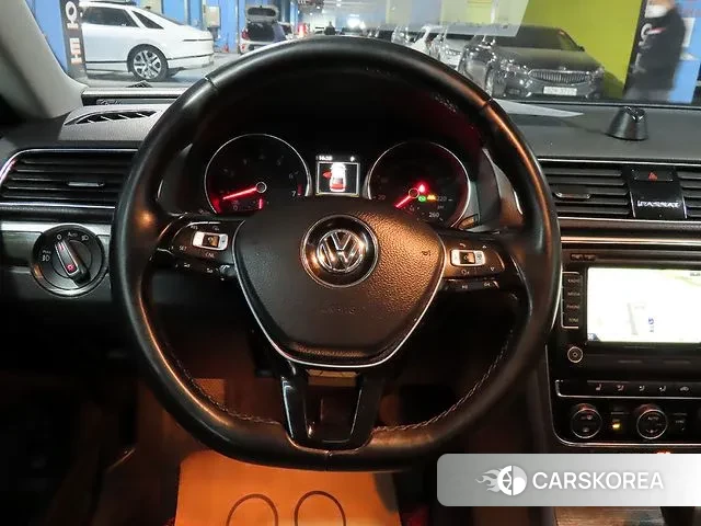 Volkswagen The New Passat 2018 Черный из Кореи, фото 6