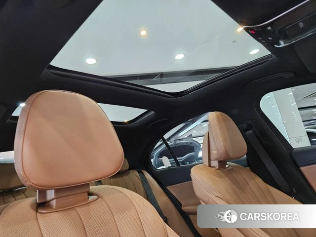 Mercedes-Benz E-Class W214 2025 Небесно-голубой из Кореи, фото 6