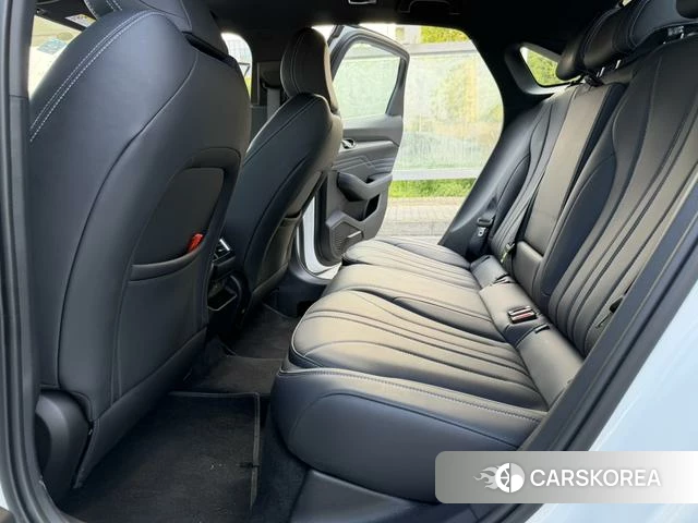 Geely Automobile Xingrui 2026 Белый из Китая, фото 6