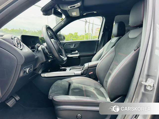 Mercedes-Benz GLB AMG 2025 Темно-серый из Китая, фото 6