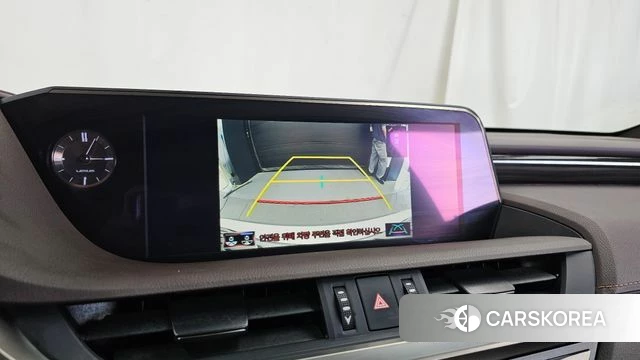 Lexus ES300h 7th generation 2018 Песочный из Кореи, фото 6
