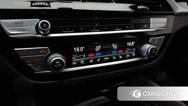 BMW 5 Series (G30) 2022 Серый из Кореи, фото 6