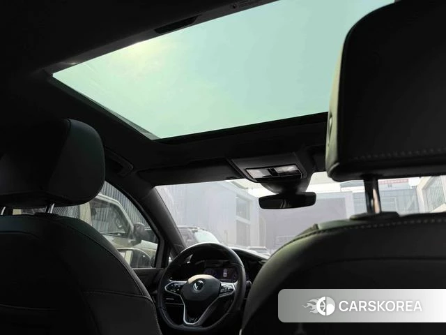Volkswagen Golf 2022 Белый из Китая, фото 6