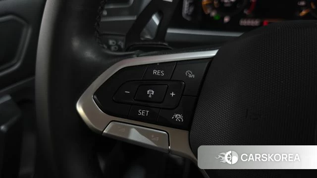 Volkswagen Tiguan Allspace 2023 Черный из Кореи, фото 6