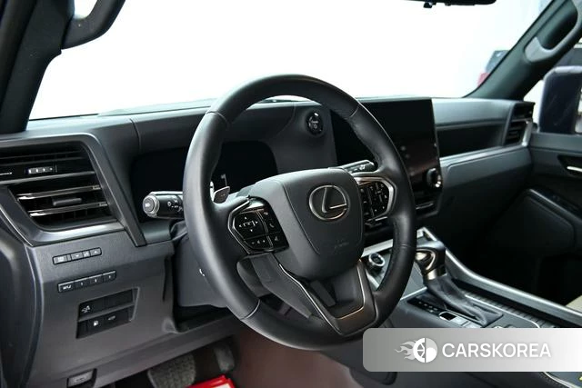 Lexus GX 2025 Черный из Китая, фото 6