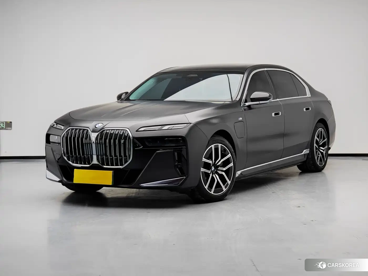 BMW i7 2023 Черный из Китая, фото 6