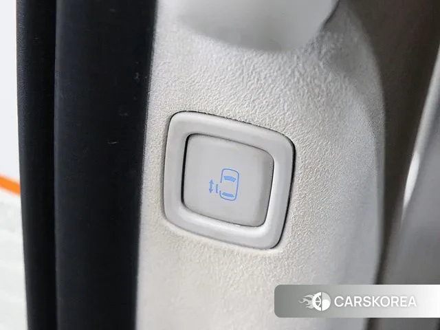 Hyundai Staria 2022 Белый из Кореи, фото 6