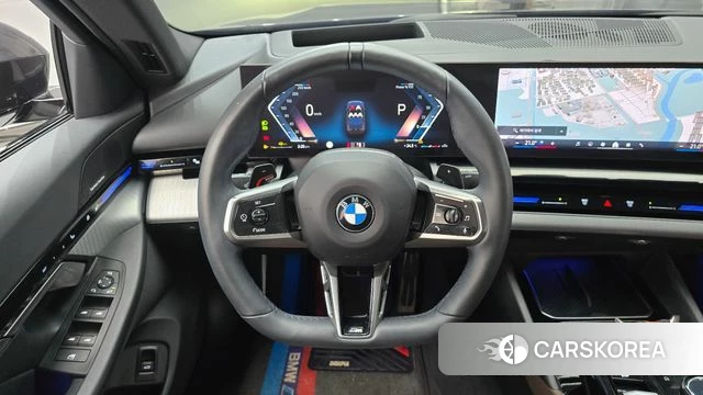BMW 5 Series (G60) 2024 Серый из Кореи, фото 6
